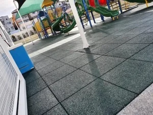 Piso para playground infantil