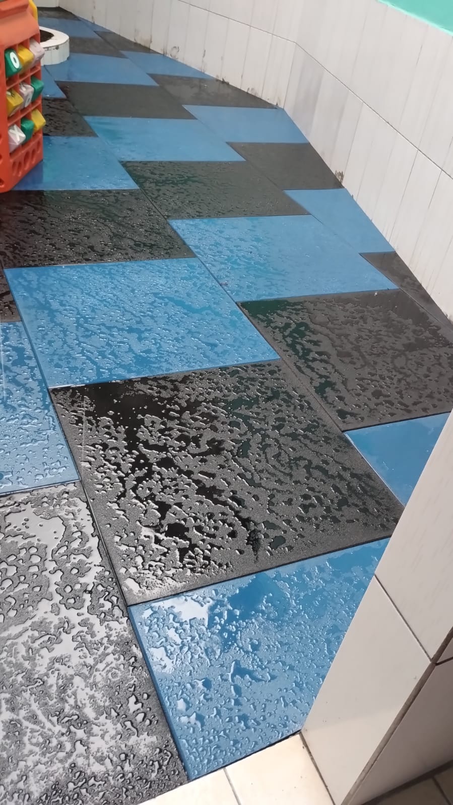 Playground com piso emborrachado